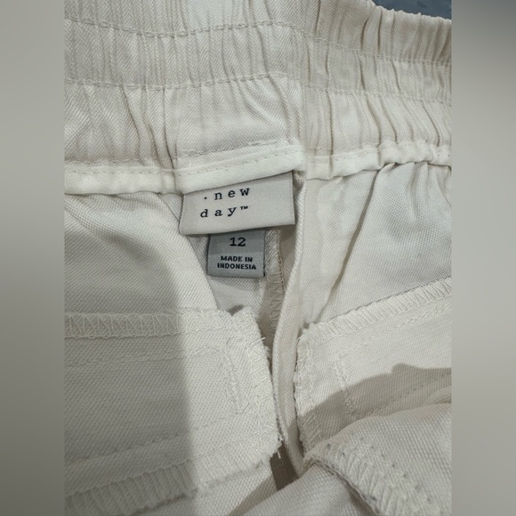 A new day pants - Picture 3 of 3